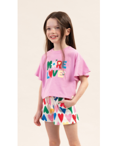 Conjunto de roupa infantil menina.